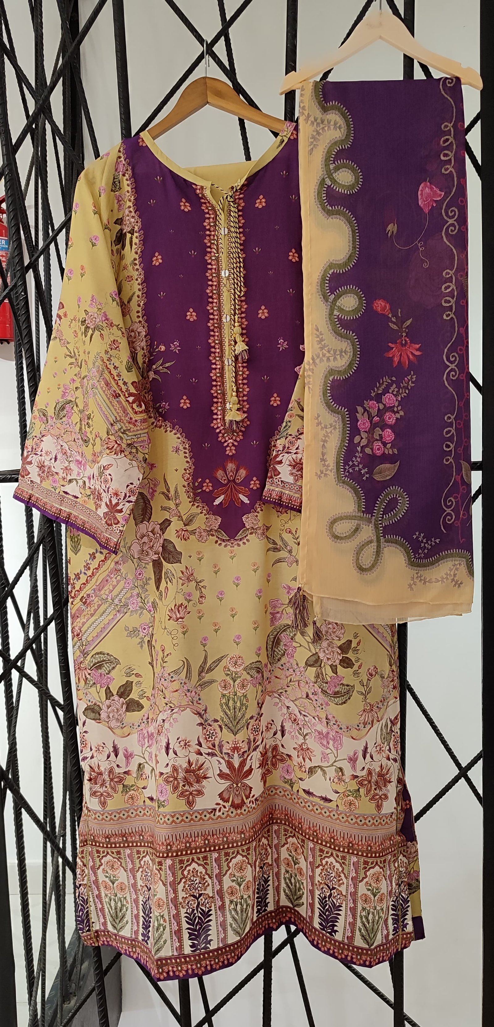 SADABAHAR PRINTED KAFTAN LAWN 3PEC — photo 2
